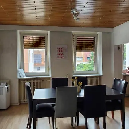 Apartment Snuggly Spacious Near Everything *